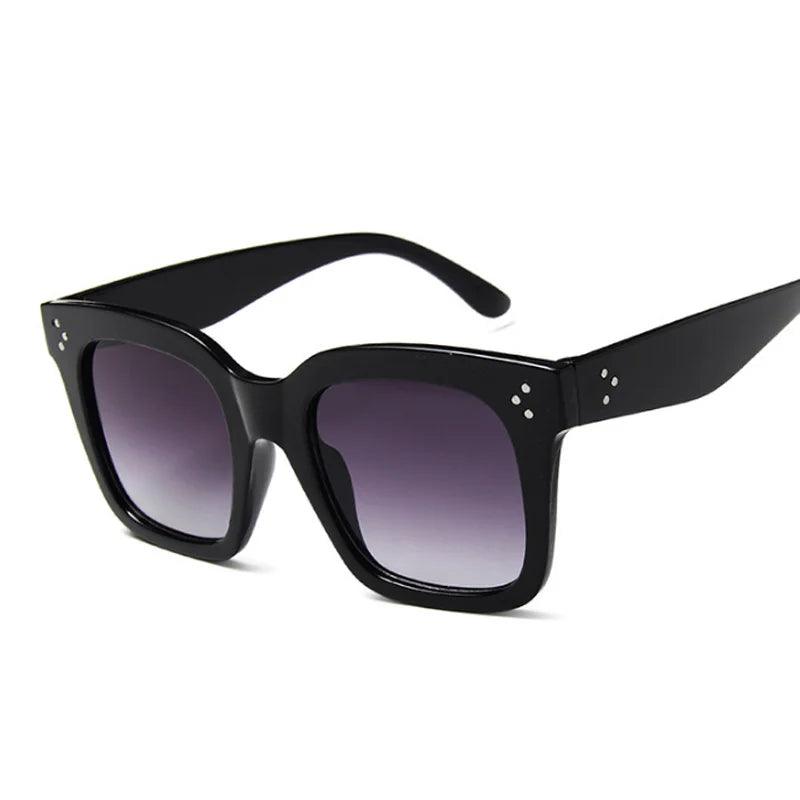 Square Oversized Sunglasses Woman Fashion Black Gradient Vintage Sun Glasses Female Outdoor Shades Driver Retro Oculos De Sol
