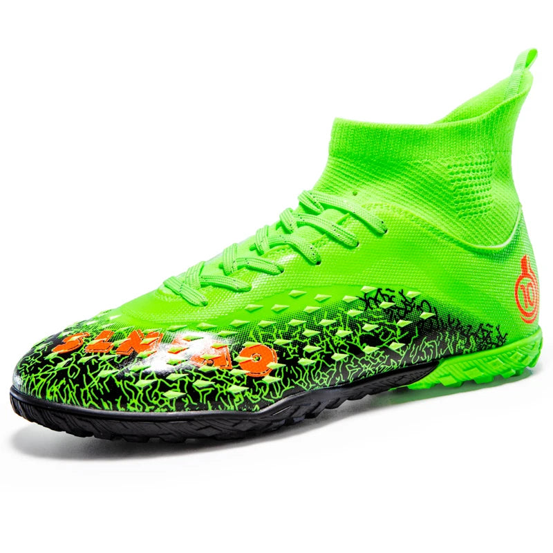Chaussures de football pour hommes et femmes, chaussures de football à tige haute offrant un bon maintien de la cheville, chaussures d’entraînement légères et antidérapantes pour terrains intérieurs et extérieurs.