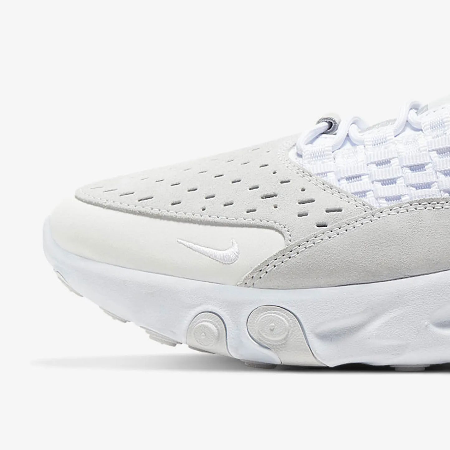 Nike Authentic React Sertu Men's Knit Running Shoes AT5301-100