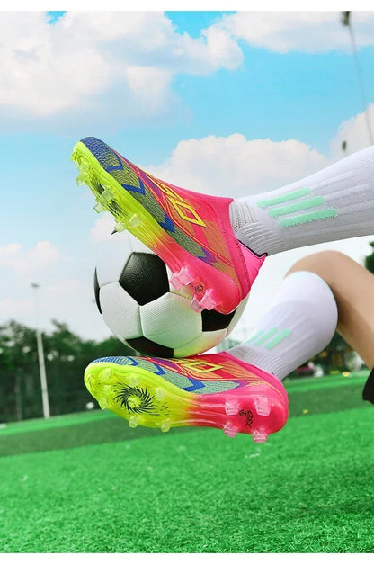 Nouvelles chaussures de football pour hommes, crampons de gazon très vendus, chaussures de football respirantes, chaussures de match de haute qualité, baskets antidérapantes pour garçons, légères pour l'extérieur