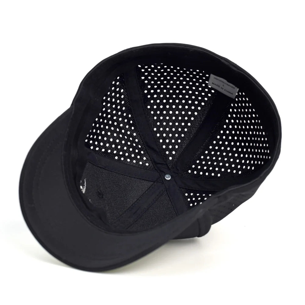 Boné de basebol em malha com pala curta e parte traseira fechada para homem e mulher, respirável, estilo snapback, boné dad hat ajustado e ajustável, cor lisa, estilo trucker