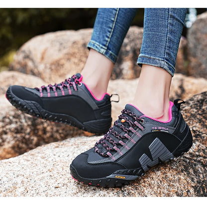 Mountaineering Shoes Men's Genuine Leather Outdoor Sports Anti Slip Mountaineering Hiking Shoes Breathable Tourism Shoes