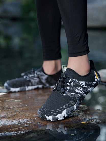 Oiaano Barfußschuhe mit breiter Zehenbox, schwarz, für Damen und Herren, Unisex-Sportsneaker, Aqua-Strandschuhe mit weicher Sohle, leicht und atmungsaktiv