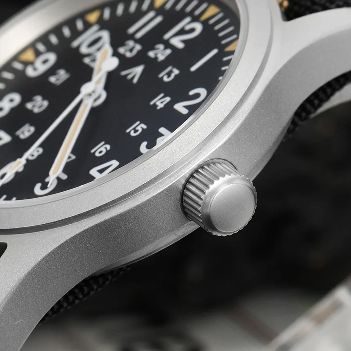 Militado ML05 38mm Military Watch Miyota 2035 Movement Domed Sapphire Crystal C3 Green Luminous 10Bar Waterproof Vintage Watches