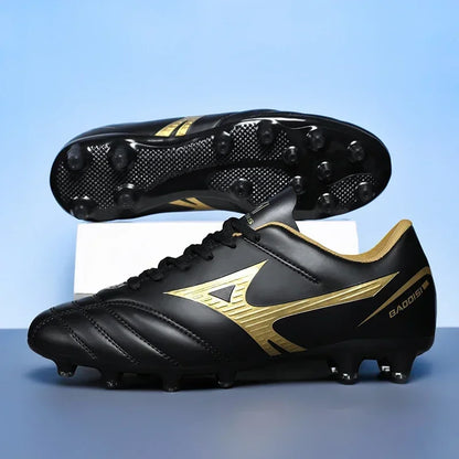 Nouvelles chaussures de football pour hommes, chaussures de football d'intérieur pour adultes, crampons de football antidérapants, crampons de sport ultralégers, crampons de futsal, entraînement sur gazon, confortables.