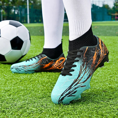 Nouvelles chaussures de football pour hommes, très vendues, chaussures de football à tige haute, crampons de futsal pour terrain en herbe, baskets d'intérieur de haute qualité, antidérapantes pour l'extérieur.