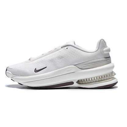 Nike Air Zoom Upturn SC bequeme und vielseitige, gedämpfte, rutschfeste, robuste Low-Top-Wanderschuhe in Schwarz IB2746-004