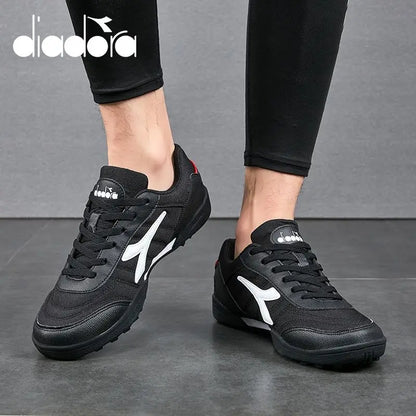 New Match Unisex Soccer Shoes Anti-slip Soccer Shoes Outdoor Professional Rivet Turf Comfortable Soccer Field Boots