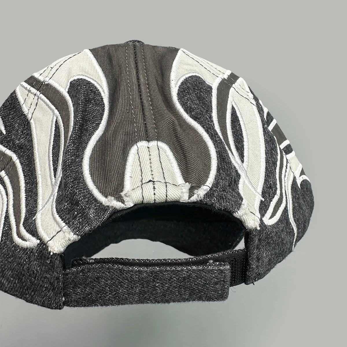 Niche Hip Hop Letter Flame Flag Baseball Hats New Unisex Sunshade Personal Versatile Color Block Fashion Retro ins Peaked Caps
