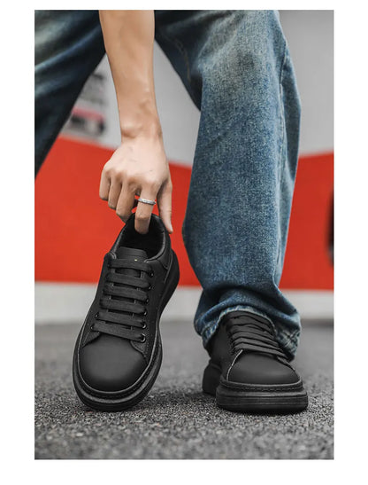 White Minimalist Sneakers for Men Comfy Leather Casual Sneakers Platform Skateboard Shoes Outdoor Low-Cut Men's Sports Shoes