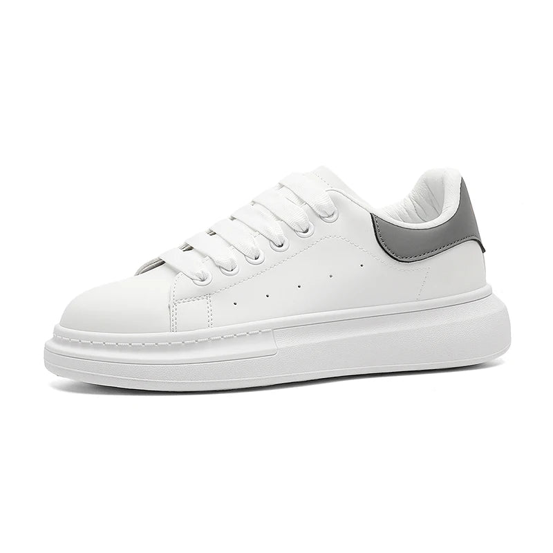 White Minimalist Sneakers for Men Comfy Leather Casual Sneakers Platform Skateboard Shoes Outdoor Low-Cut Men's Sports Shoes