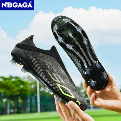 New Men’s Soccer Shoes Outdoor Anti-Slip Youth Sports Shoes Ultralight Turf Comfortable Football Boots