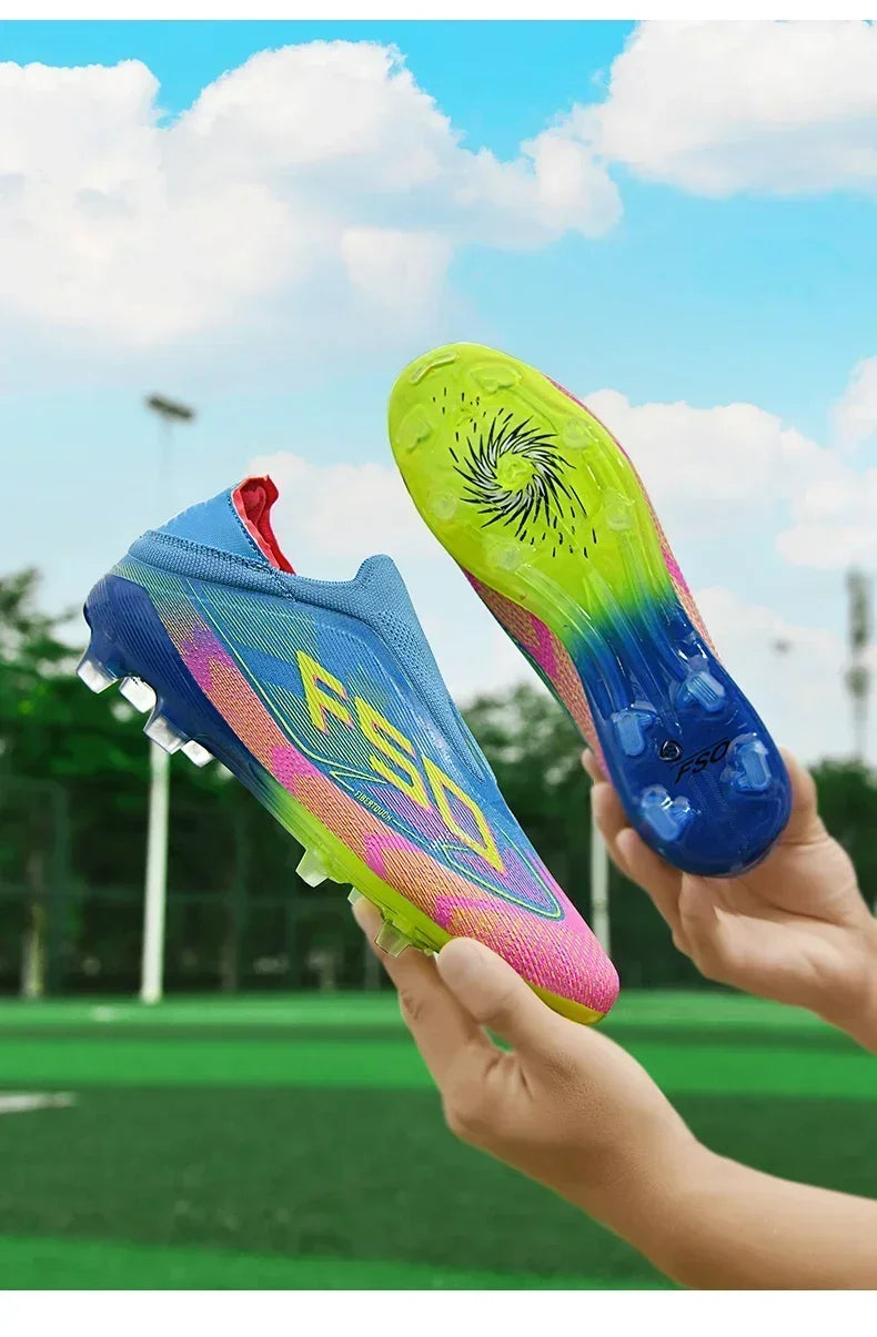 Nouvelles chaussures de football pour hommes, crampons de gazon très vendus, chaussures de football respirantes, chaussures de match de haute qualité, baskets antidérapantes pour garçons, légères pour l'extérieur