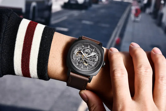 BENYAR men’s watch – Luxury automatic mechanical watch, ‘skeleton’ model with tourbillon, water-resistant to 30 m, leather strap, sporty style.