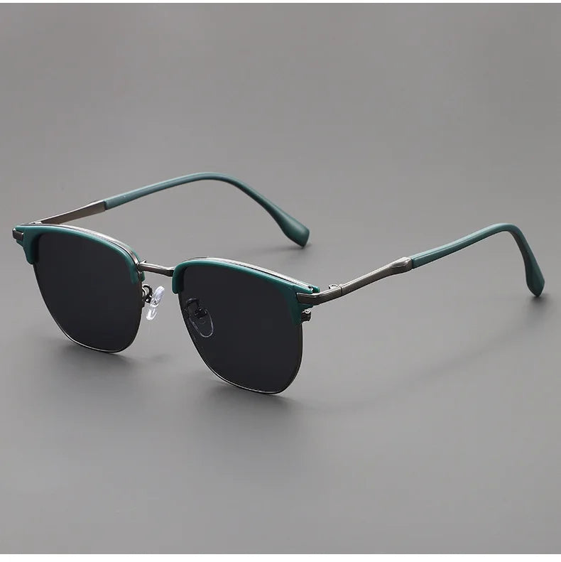 New Arrival Vintage Square Sunglasses Women Men Metal Frame Sun Glasses Female Eyewear Sunglasses for Male Female Eyeglasses