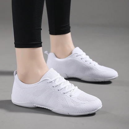 Zapatillas blancas de baile para niñas Marwoo: zapatillas ligeras para entrenamiento de animadoras, caminar y tenis; zapatillas deportivas de moda para mujer 2316