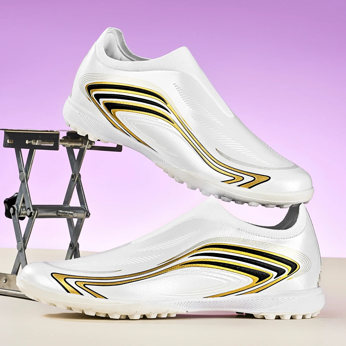 Chaussures de football TF unisexes, crampons légers pour terrain synthétique, semelle résistante à l'usure pour les matchs de football sur gazon artificiel en extérieur