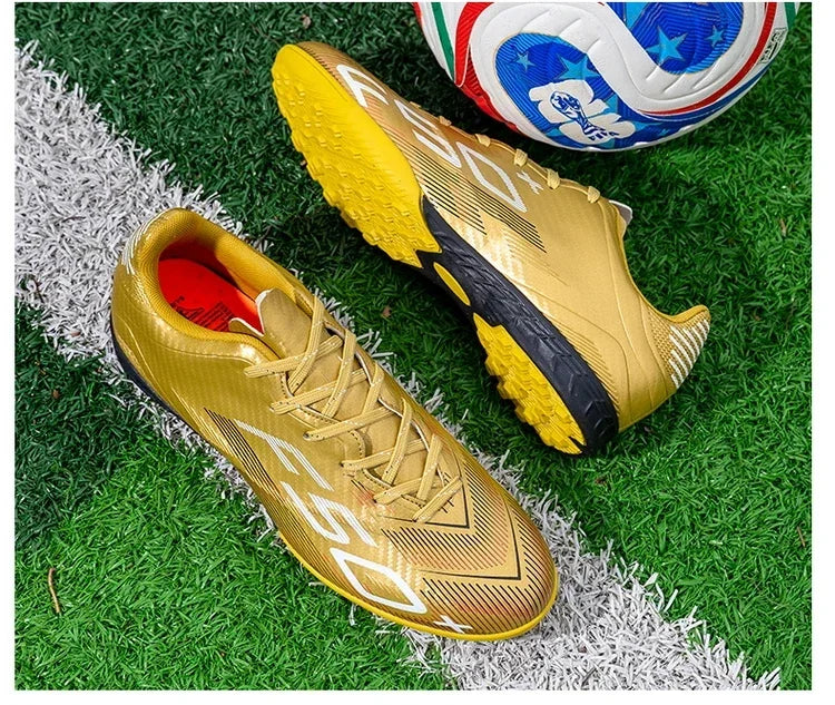 Nouvelles chaussures de football pour hommes, chaussures d'entraînement, baskets professionnelles, chaussures de match sur gazon, chaussures de football antidérapantes pour l'extérieur, chaussures de sport ultralégères,
