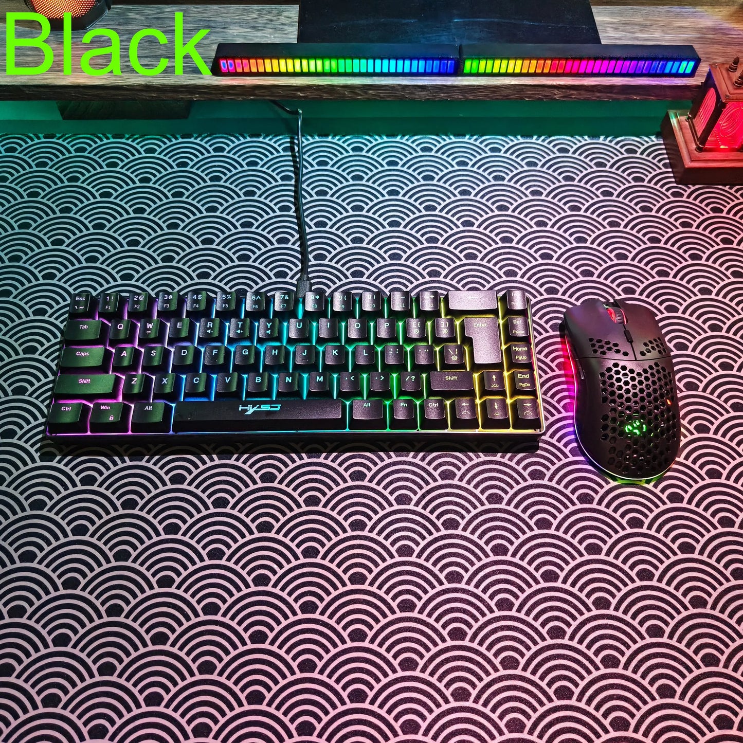 Set gaming portatile HXSJ 60% RGB con tastiera e mouse, tastiera a membrana cablata 68 tasti e mouse wireless leggero a 3 modalità per PC Mac