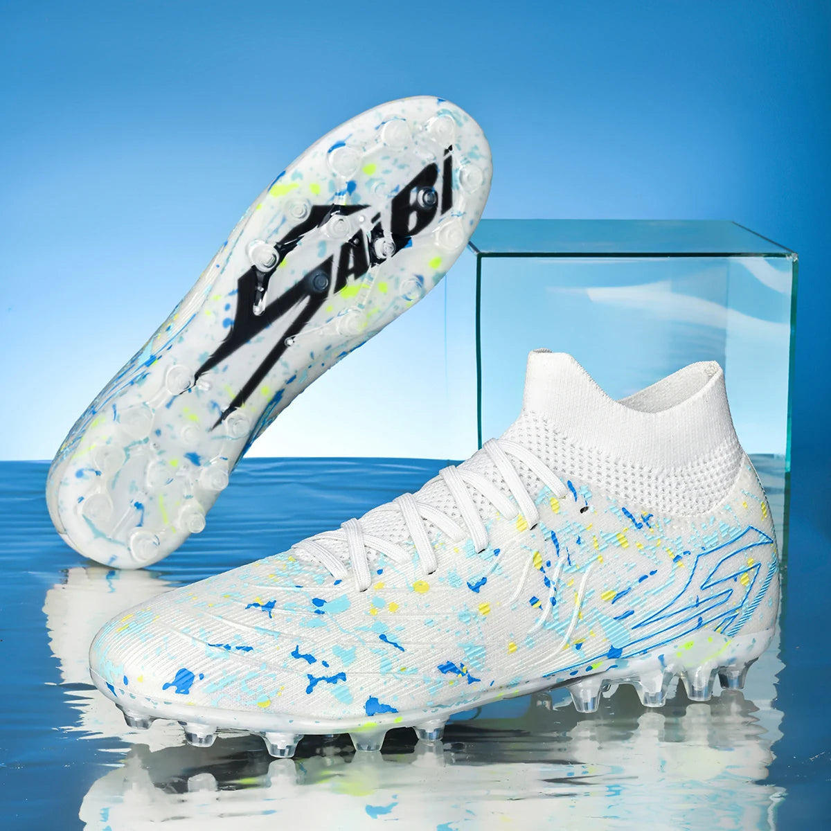 Chaussures de football pour hommes, crampons pour terrain en gazon, protection renforcée de la cheville, semelle intérieure absorbant les chocs, pour terrains en gazon naturel dur et légèrement artificiel.