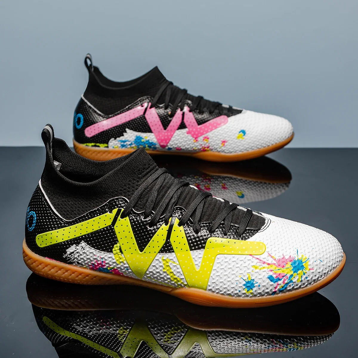 Men Soccer Shoes Professional Match TF Football Boots Unisex Ultralight Match Hot Sale Women Sneakers High-quality Breathable