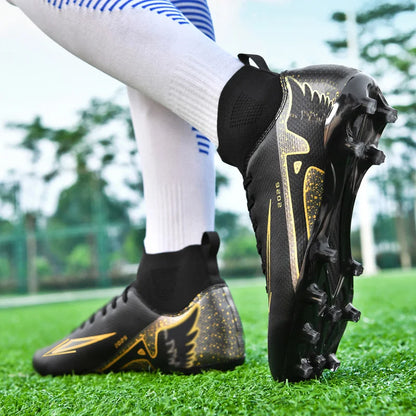Nouvelles chaussures de football pour hommes, chaussures de soccer de haute qualité, chaussures de futsal, chaussures de sport antidérapantes à cheville haute pour l'extérieur, chaussures de sport ultra-légères antidér