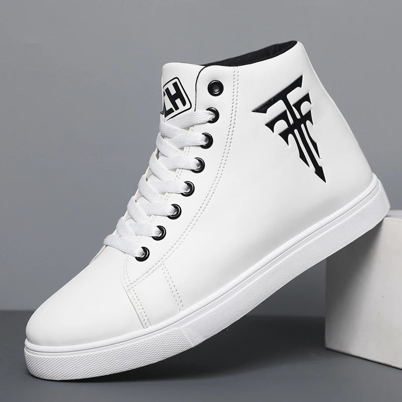 [scarpe da ginnastica] Un paio di scarpe sportive casual da skate ad alta tomaia, comode e adatte ai viaggi e al fitness (disponibili nella taglia L