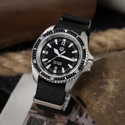 Orologio di lusso da uomo Watchdives WD1980 V3 con movimento al quarzo VH31 Sweep Seconds, vetro zaffiro con rivestimento AR e impermeabilità 10Bar