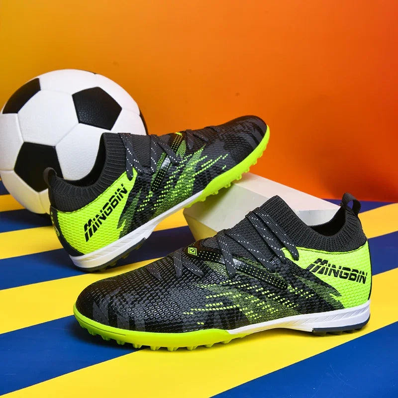 Men's Turf Soccer Shoes Cleats Professional Football Boots Breathable Mesh Youth Soccer Anti-Skid Male Sneakers Society Chuteira
