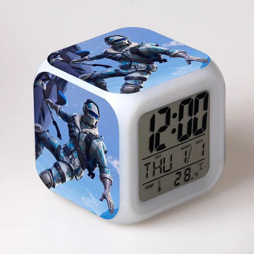 Fortnite-Wecker, niedlich, modisch, im Cartoon-Stil, personalisiert, kreativ, Kawaii, minimalistischer LED-Wecker, Geschenk zum Geburtstag von Freunden