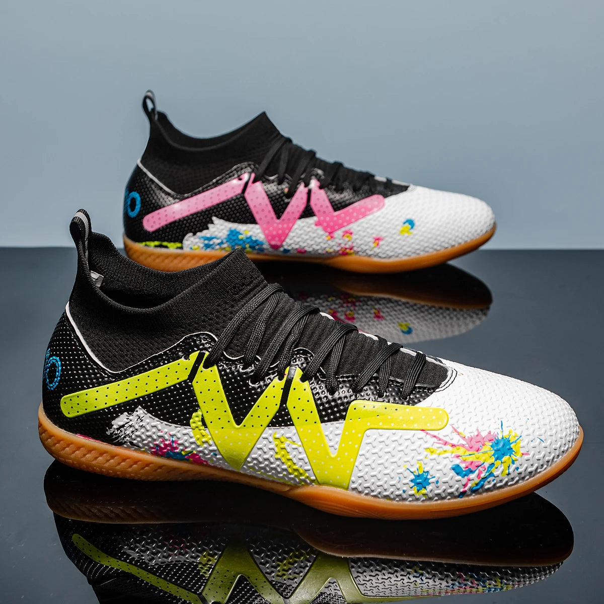Men Soccer Shoes Professional Match TF Football Boots Unisex Ultralight Match Hot Sale Women Sneakers High-quality Breathable
