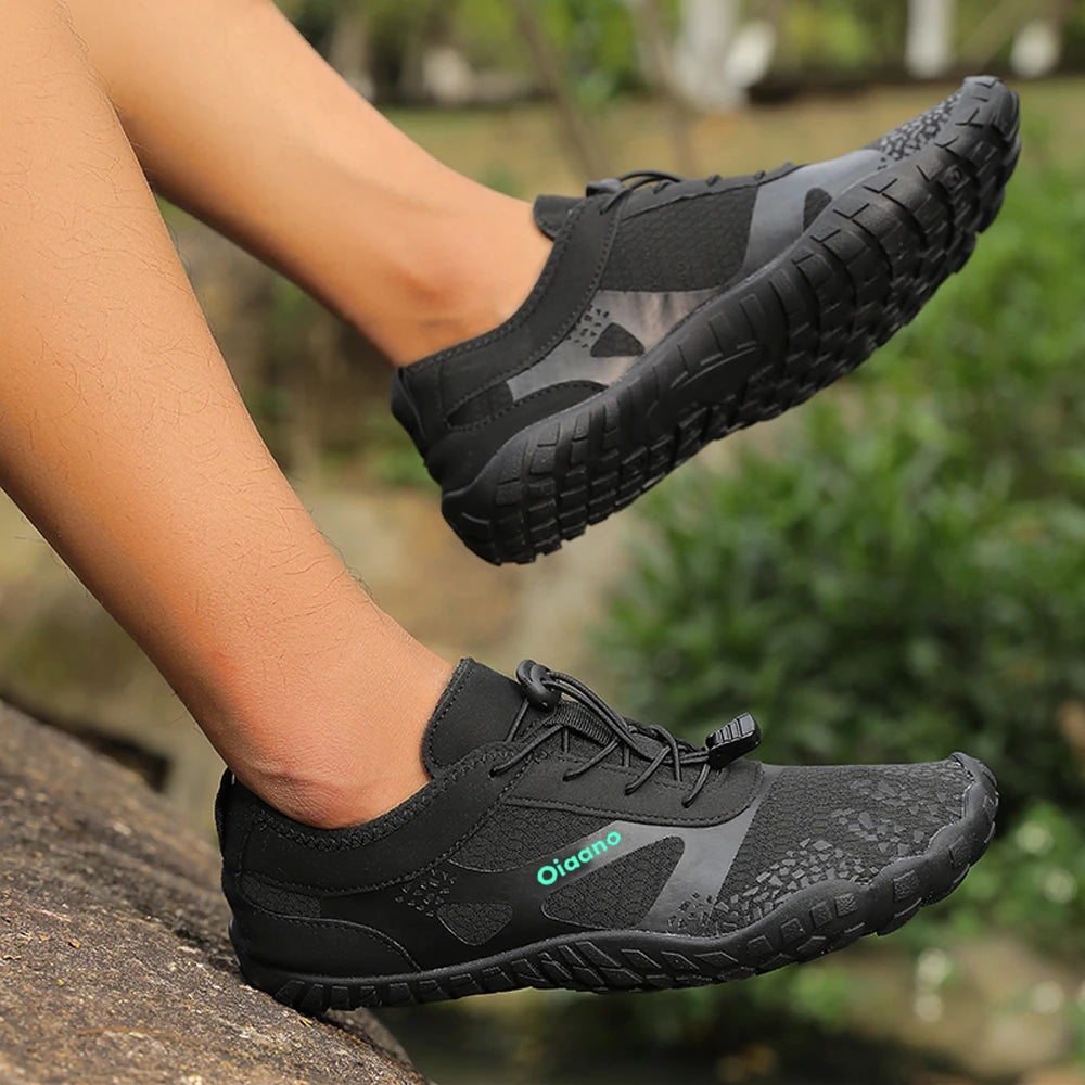 Oiaano Barfußschuhe mit breiter Zehenbox, schwarz, für Damen und Herren, Unisex-Sportsneaker, Aqua-Strandschuhe mit weicher Sohle, leicht und atmungsaktiv