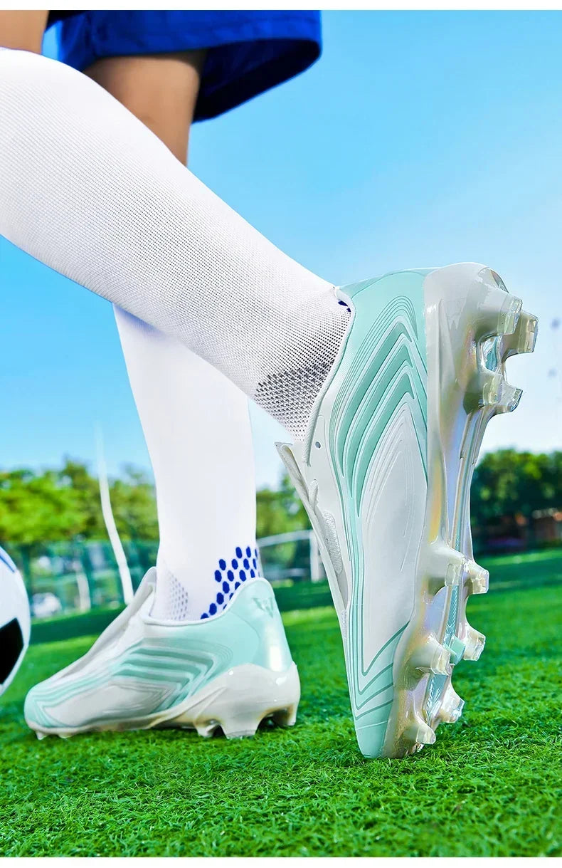 Nouvelles chaussures de football pour hommes, baskets de futsal, crampons de haute qualité, antidérapantes, chaussures de football d'intérieur, pour terrain synthétique, best-seller, montantes, pour extérieur