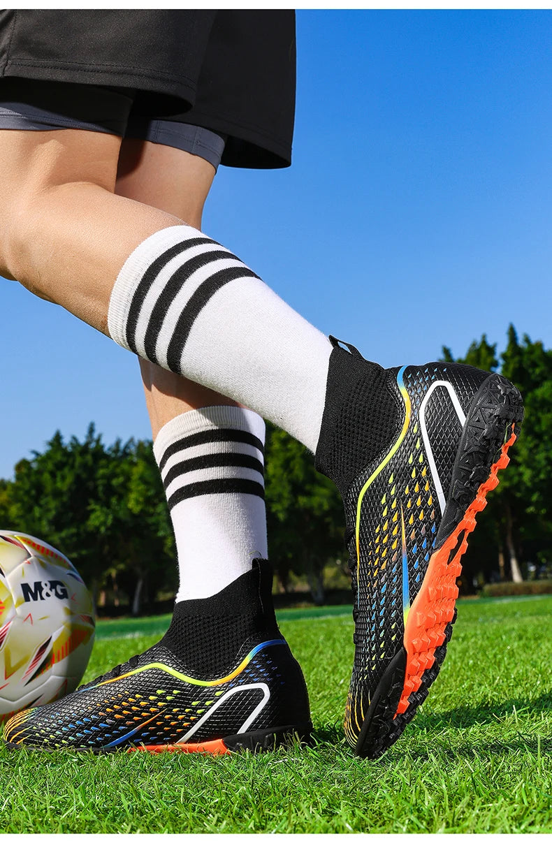 New Men's Soccer Shoes Hot Sale High-quality Futsal Football Boots Unisex Cleats Ultralight Women Professional TF/FG Sneakers