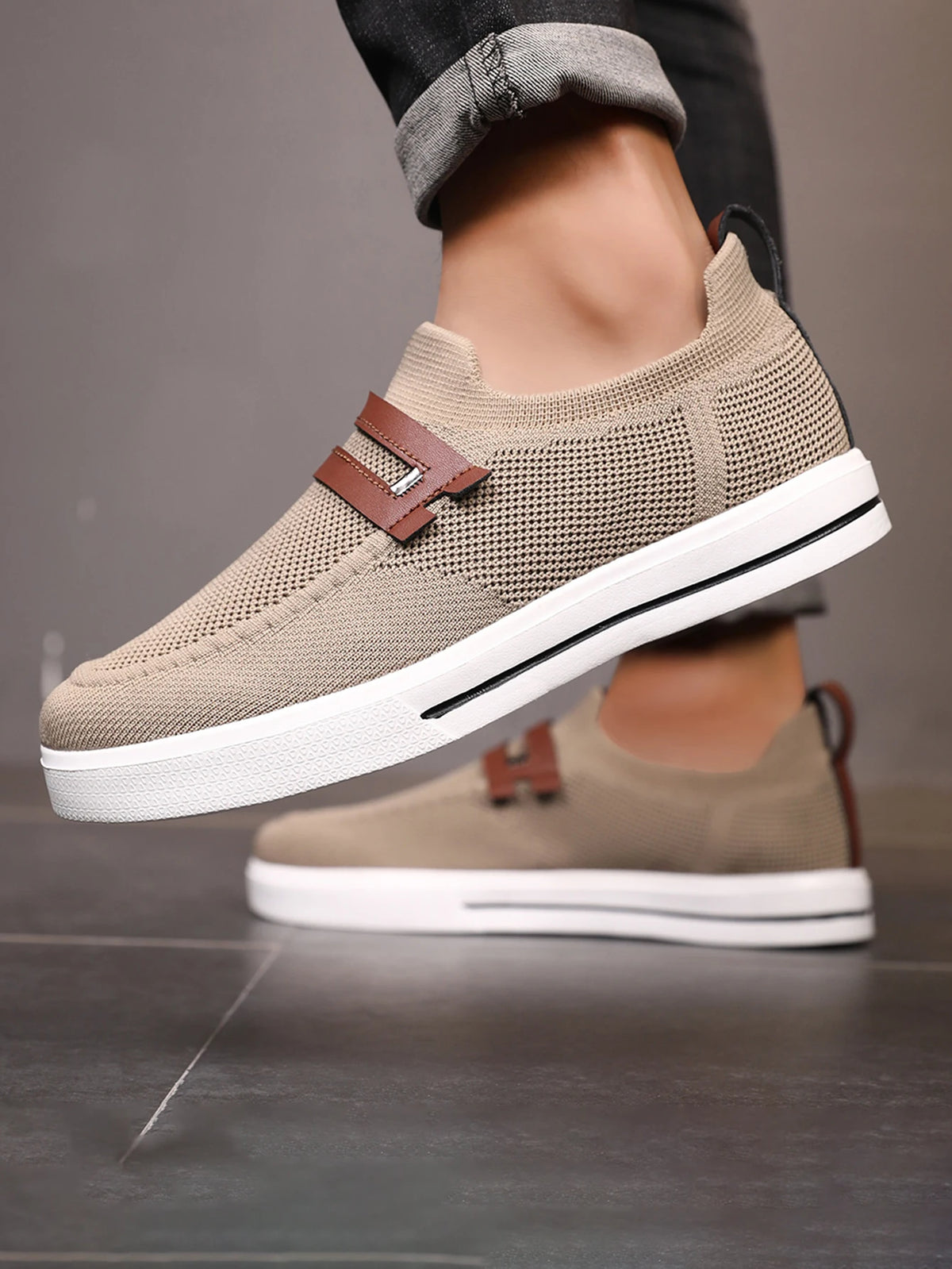 New Men's Sports Shoes Mesh Breathable Casual Outdoor EVA Soft-Soled Walking Shoes Lightweight Comfortable