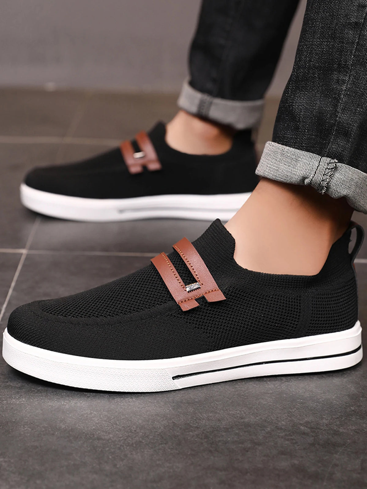 New Men's Sports Shoes Mesh Breathable Casual Outdoor EVA Soft-Soled Walking Shoes Lightweight Comfortable