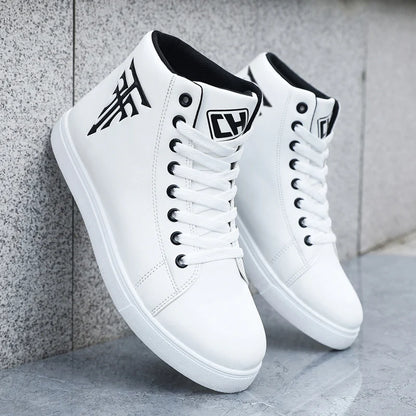 [scarpe da ginnastica] Un paio di scarpe sportive casual da skate ad alta tomaia, comode e adatte ai viaggi e al fitness (disponibili nella taglia L