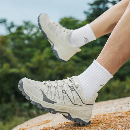 New Large Outdoor Mountaineering Shoes Men Spring and Autumn Mesh Breathable Sneakers Outdoor Travel Hiking Non-Slip Shoes