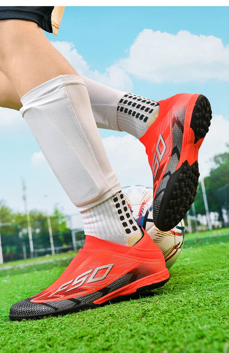 Men New Football Boots Grass Professional Original Resistant Casual Male Soccer Shoes Top Quality  Ultralight Football Shoes