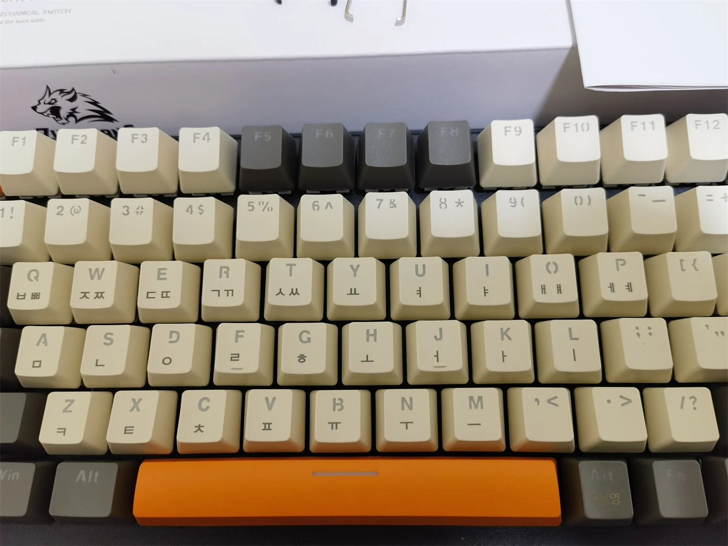 Spanish Mechanical Keyboard Spanish Russian Arabic Korean Thai Gaming Keyboard 95 Key Layout Backlight Type C With Numpad SK15