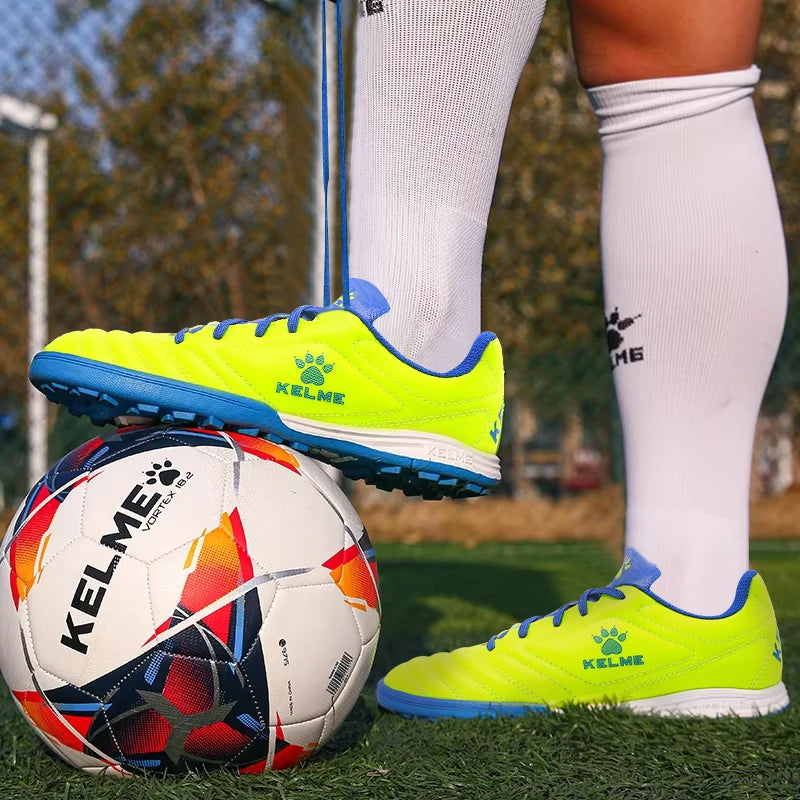 Kelme Tf Broken Nail fodboldsko til voksne og unge – skridsikre fodboldsko til kunstgræs og 5-mands fodbold – sportsfodboldsko