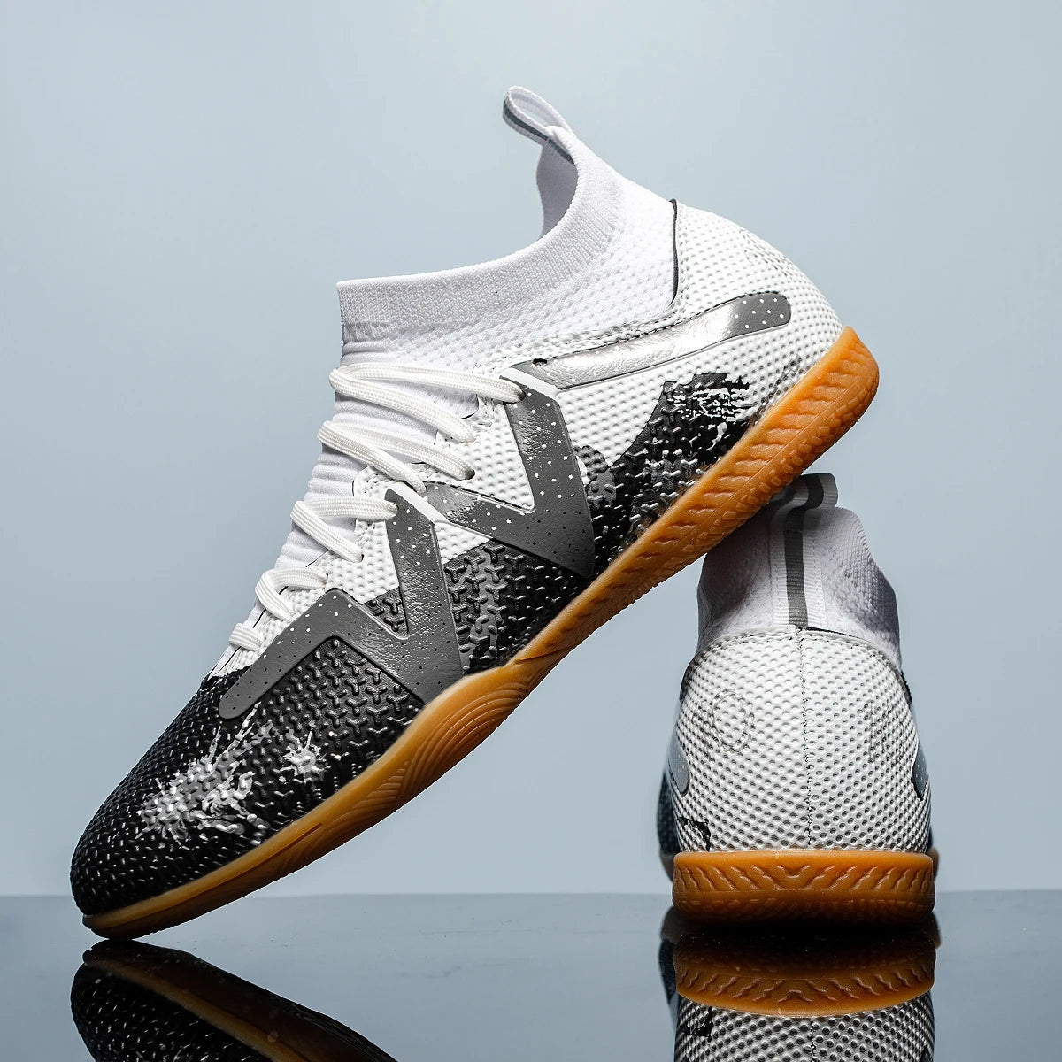 Men Soccer Shoes Professional Match TF Football Boots Unisex Ultralight Match Hot Sale Women Sneakers High-quality Breathable