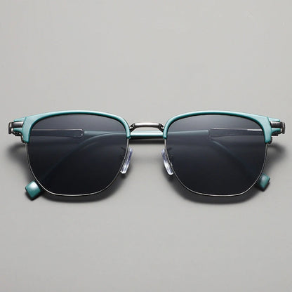 New Arrival Vintage Square Sunglasses Women Men Metal Frame Sun Glasses Female Eyewear Sunglasses for Male Female Eyeglasses