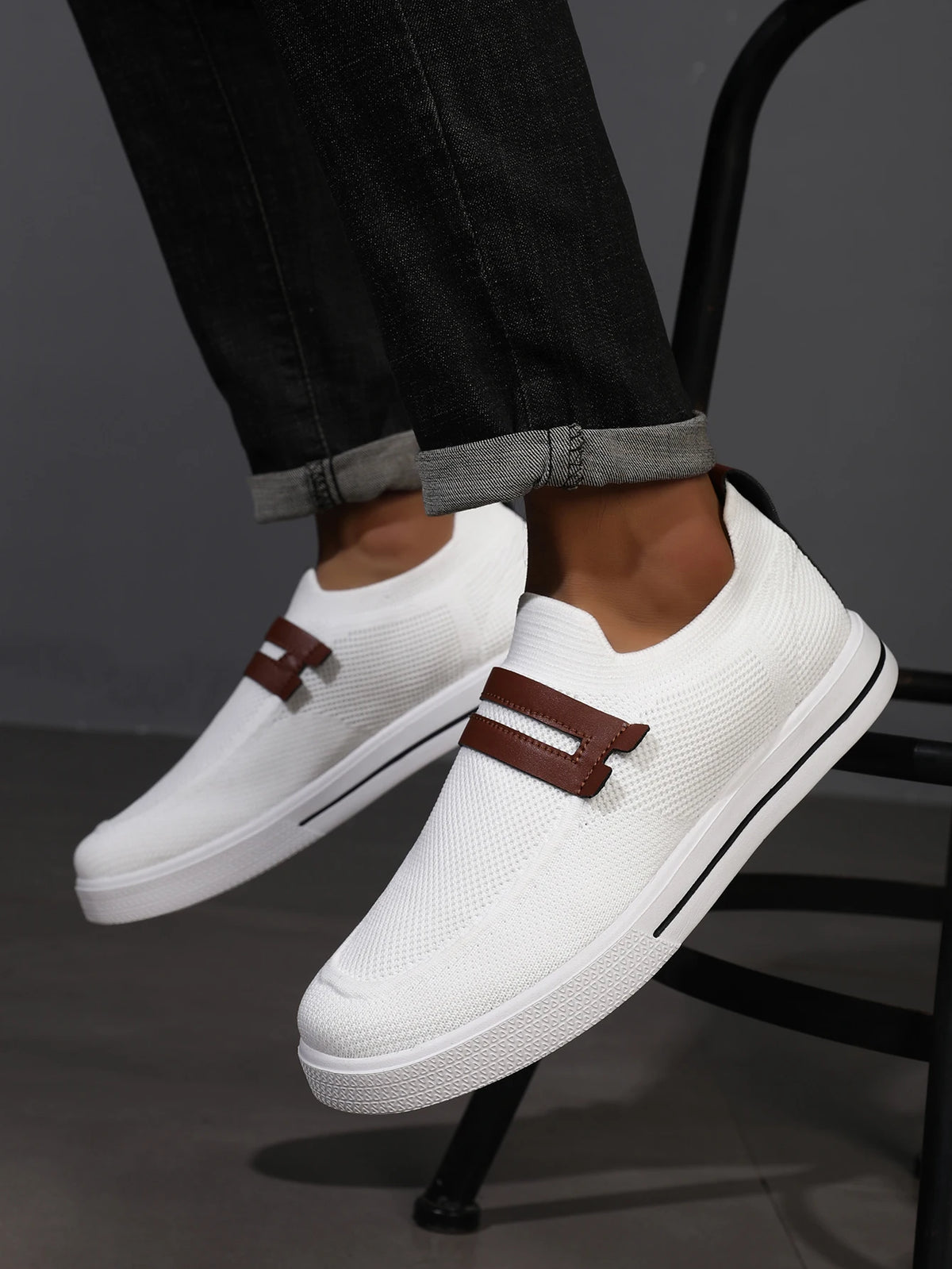 New Men's Sports Shoes Mesh Breathable Casual Outdoor EVA Soft-Soled Walking Shoes Lightweight Comfortable