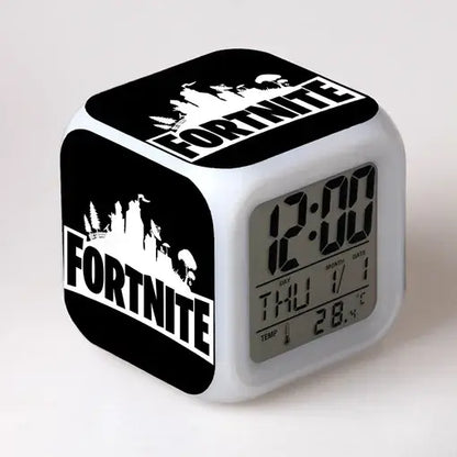 Fortnite-Wecker, niedlich, modisch, im Cartoon-Stil, personalisiert, kreativ, Kawaii, minimalistischer LED-Wecker, Geschenk zum Geburtstag von Freunden