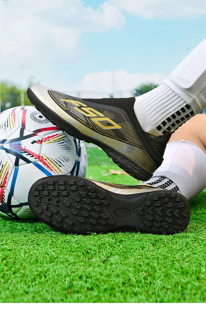 Men New Football Boots Grass Professional Original Resistant Casual Male Soccer Shoes Top Quality  Ultralight Football Shoes