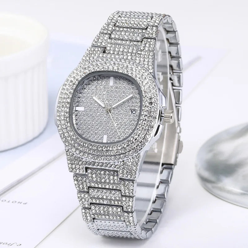 2022 New Iced Out Women Watch Gold Silver Color Square Diamondd Quartz Luxury Hip Hop Wrist Watches Roman Clock Gift boyfriend