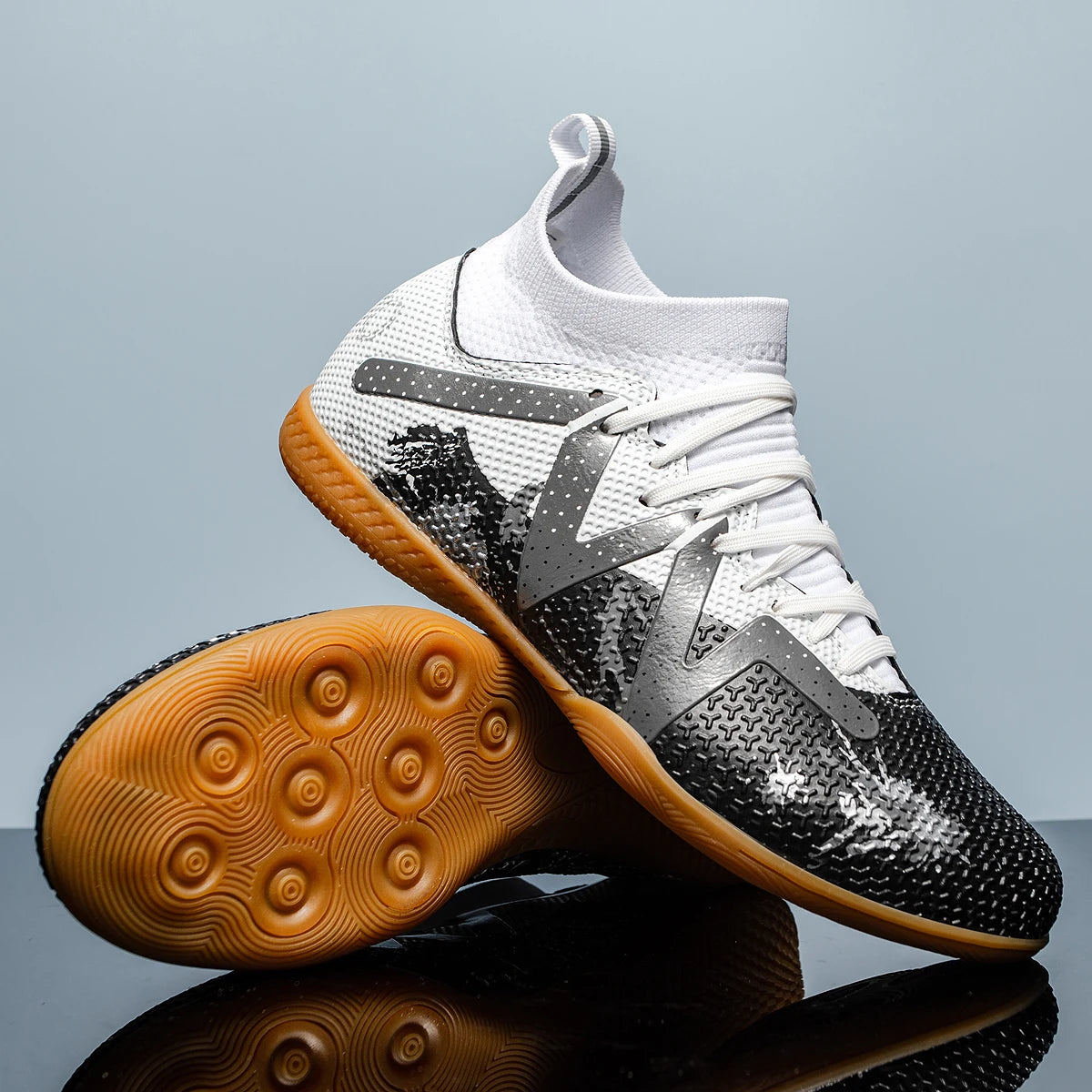 Men Soccer Shoes Professional Match TF Football Boots Unisex Ultralight Match Hot Sale Women Sneakers High-quality Breathable