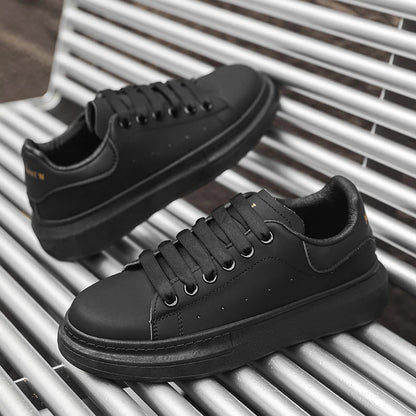 White Minimalist Sneakers for Men Comfy Leather Casual Sneakers Platform Skateboard Shoes Outdoor Low-Cut Men's Sports Shoes