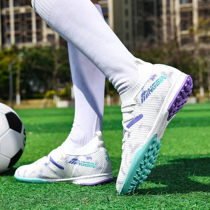 Men's Turf Soccer Shoes Cleats Professional Football Boots Breathable Mesh Youth Soccer Anti-Skid Male Sneakers Society Chuteira